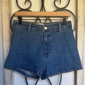 Universal Thread High Rise Sailor Shorts | Women’s Size 6 | Medium Wash